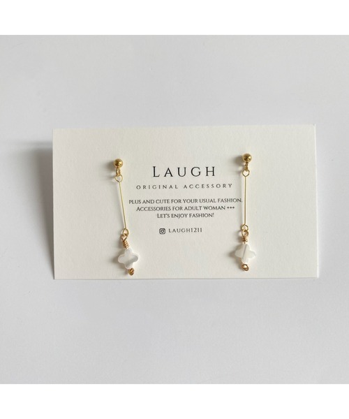 tone(トーン)の「【Laugh】Lucky WH(MA)(ピアス(両耳用)・レディース・ゴールド・FREE)」の2枚目の写真