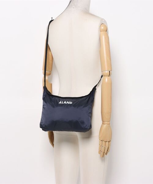 ALAND（エーランド）の「【UNISEX】ALAND／ナイロンムーンBAG（ショルダーバッグ・レディース・ホワイト/ライトグリーン/ネイビー/ブラック/ライトグレー・FREE）」の8枚目の写真