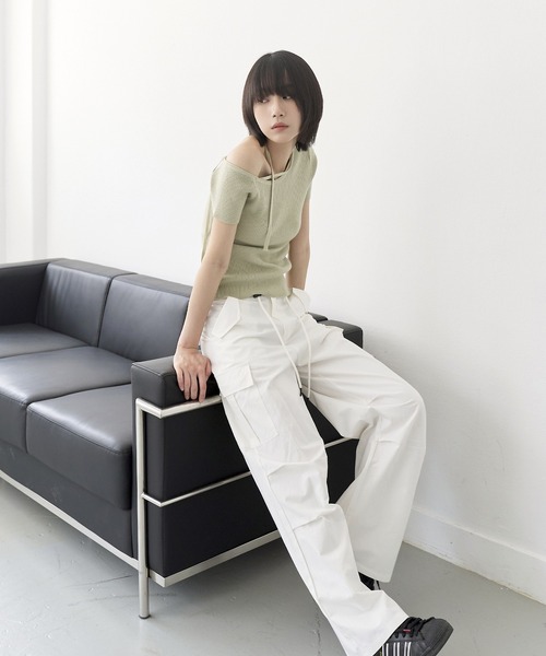 UNE MANSION(ユヌマンション)の「【男女兼用/UNISEX】ウエストストリングケープピンタックカーゴパラシュートパンツ(カーゴパンツ・レディース・ピンク系その他/アイボリー/ブラック・SMALL/LARGE/MEDIUM)」の8枚目の写真