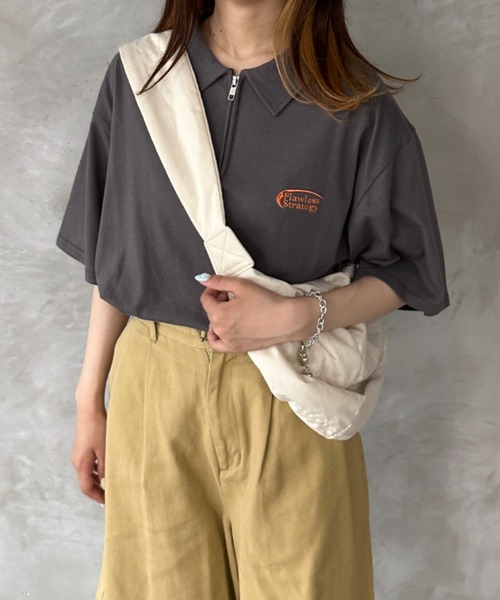 kutir(クティール)の「刺繍ロゴハーフジップTシャツ(Tシャツ/カットソー・レディース・チャコールグレー/オートミール/ブルー/アイボリー・FREE)」の2枚目の写真