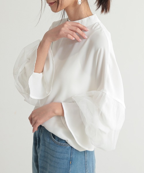 and it_（アンドイット）の「チュールスリーブハイネックブラウス（シャツ/ブラウス・レディース・ブルー/アイボリー/ブラック・M）」の9枚目の写真