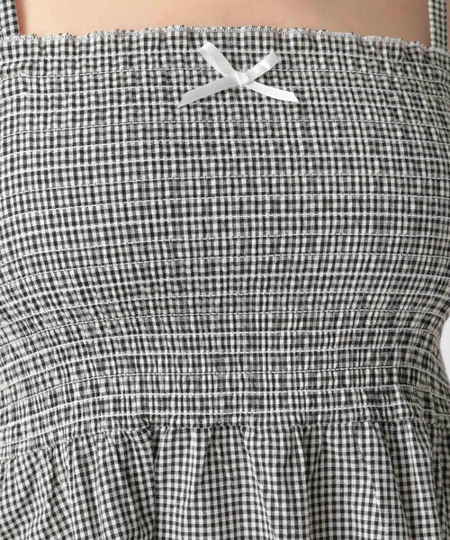 FOREVER 21（フォーエバー トゥエンティーワン）の「【2024SS】ギンガムキャミワンピース（ワンピース・レディース・レッド/ブラック・SMALL/MEDIUM）」の3枚目の写真