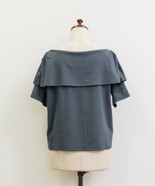 CLETTE(クレット)の「ブローチ付き半袖リブトップス(Tシャツ/カットソー・レディース・ブラック/アイボリー/ブルー・4L/3L/LL)」の17枚目の写真