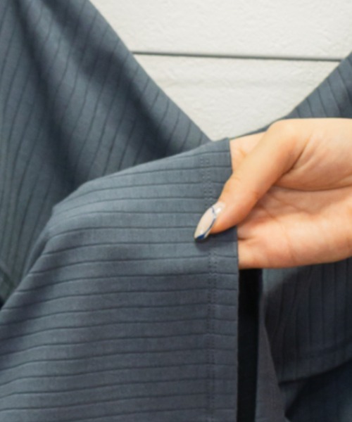 CLETTE(クレット)の「ブローチ付き半袖リブトップス(Tシャツ/カットソー・レディース・ブラック/アイボリー/ブルー・4L/3L/LL)」の11枚目の写真