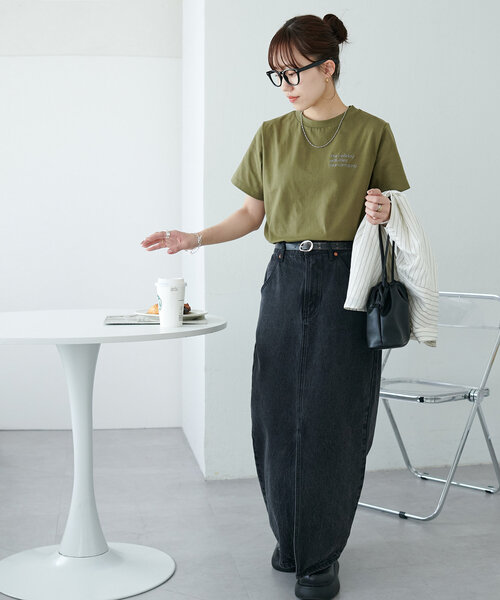DISCOAT(ディスコート)の「【新色追加】3段ロゴ刺繍ショートTシャツ《WEB限定》(Tシャツ/カットソー・レディース・ホワイト/ピンク/アイボリー/ネイビー/グレー/チャコールグレー/ホワイト系その他/カーキ/イエロー・MEDIUM)」の22枚目の写真