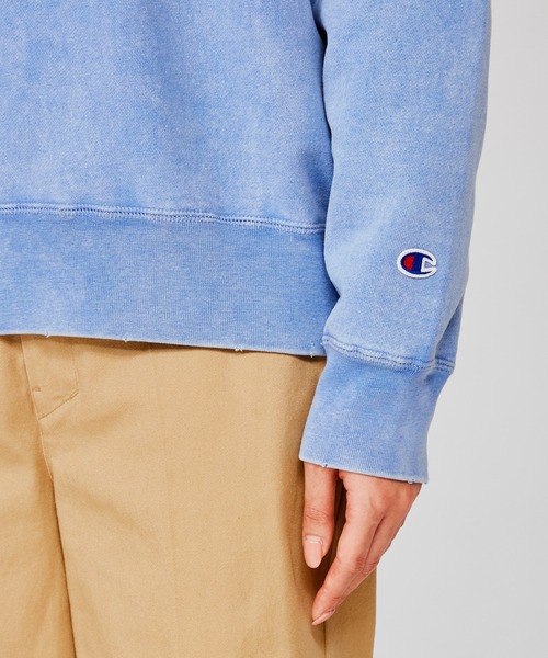 Champion（チャンピオン）の「【Champion/チャンピオン】レディース クルーネックスウェットシャツ（スウェット・レディース・ダークグリーン/ブルー/ブラック系その他/オレンジ系1・LARGE/MEDIUM）」の21枚目の写真