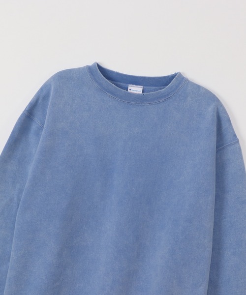 Champion（チャンピオン）の「【Champion/チャンピオン】レディース クルーネックスウェットシャツ（スウェット・レディース・ダークグリーン/ブルー/ブラック系その他/オレンジ系1・LARGE/MEDIUM）」の5枚目の写真