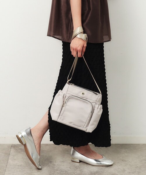OPAQUE.CLIP（オペークドットクリップ）の「◆【撥水加工／マルチポケット】フロントポケットデザインミニショルダーバッグ（ショルダーバッグ・レディース・ベージュ/ブラック/グレー・00）」の11枚目の写真