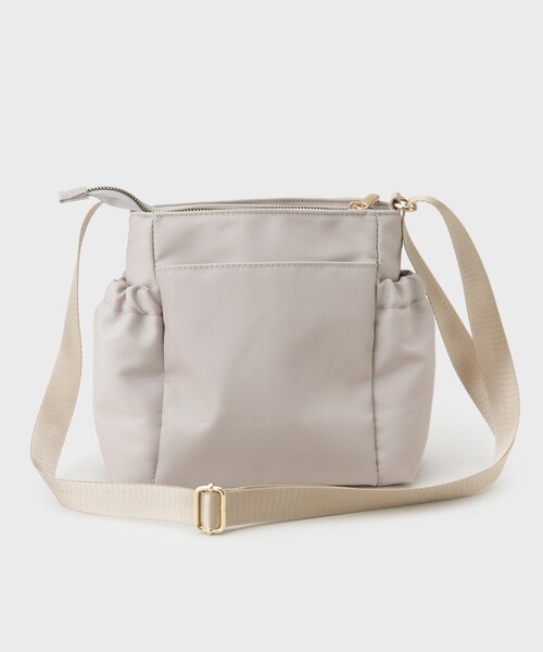 OPAQUE.CLIP（オペークドットクリップ）の「◆【撥水加工／マルチポケット】フロントポケットデザインミニショルダーバッグ（ショルダーバッグ・レディース・ベージュ/ブラック/グレー・00）」の8枚目の写真