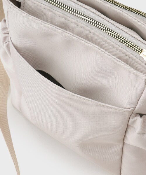 OPAQUE.CLIP（オペークドットクリップ）の「◆【撥水加工／マルチポケット】フロントポケットデザインミニショルダーバッグ（ショルダーバッグ・レディース・ベージュ/ブラック/グレー・00）」の20枚目の写真