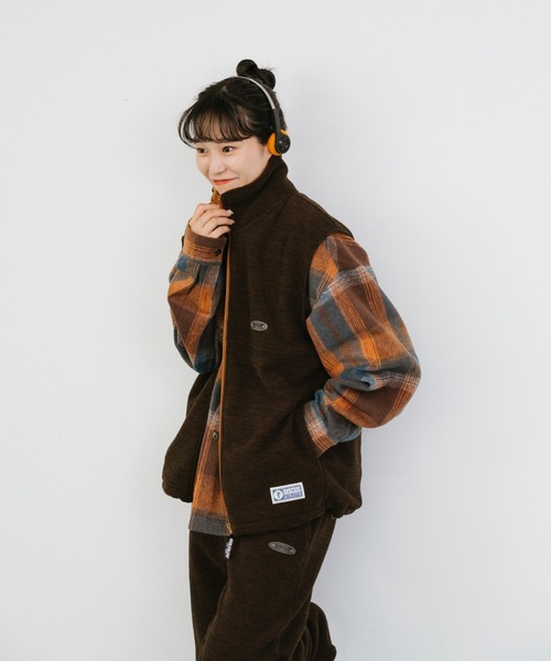 DISCUS（ディスカス）の「【DISCUS別注】フリースフルジップスタンドカラーベスト（ベスト・メンズ・ライトグレー/ネイビー/ブラウン・LARGE/MEDIUM）」の21枚目の写真