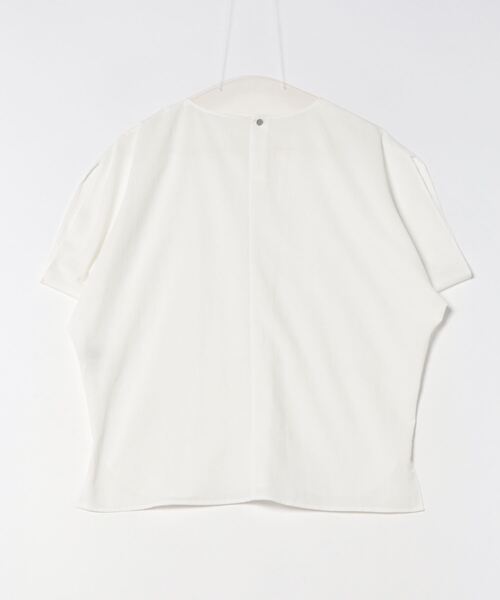 LAUTREAMONT(ロートレアモン)の「【WEB限定】ピンタックドルマンブラウス≪洗濯機で洗える≫(シャツ/ブラウス・レディース・ブラック/ライトブルー/ホワイト/イエロー/カーキ・9号/11号/7号)」の6枚目の写真