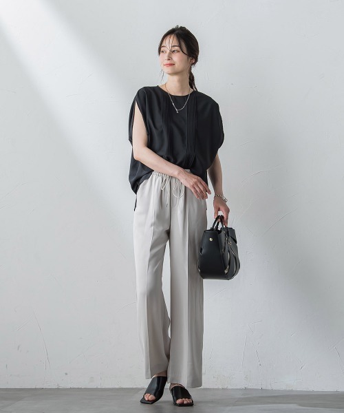LAUTREAMONT(ロートレアモン)の「【WEB限定】ピンタックドルマンブラウス≪洗濯機で洗える≫(シャツ/ブラウス・レディース・ブラック/ライトブルー/ホワイト/イエロー/カーキ・9号/11号/7号)」の10枚目の写真