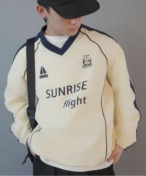 SPINNS(スピンズ)の「サイドポケットショルダーバッグ(ショルダーバッグ・メンズ・オフホワイト/ブラック・ONESIZE)」の6枚目の写真