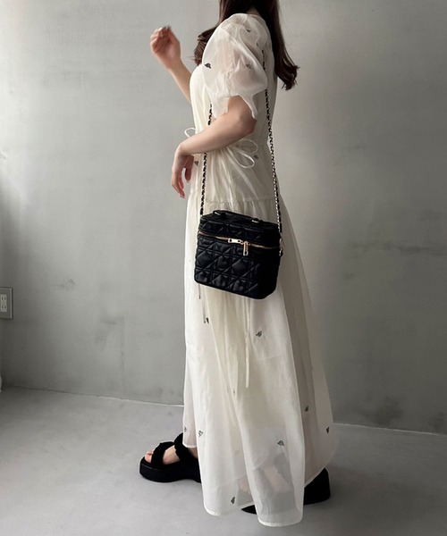 OLIVE des OLIVE（オリーブデオリーブ）の「Rose刺繍ワンピース　1042090010（ワンピース・レディース・アイボリー/ピンク/ブラック・FREE）」の6枚目の写真