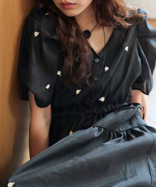 OLIVE des OLIVE（オリーブデオリーブ）の「Rose刺繍ワンピース　1042090010（ワンピース・レディース・アイボリー/ピンク/ブラック・FREE）」の13枚目の写真