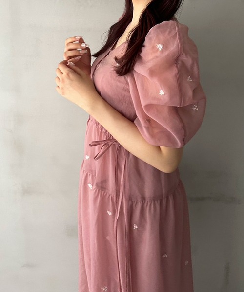 OLIVE des OLIVE（オリーブデオリーブ）の「Rose刺繍ワンピース　1042090010（ワンピース・レディース・アイボリー/ピンク/ブラック・FREE）」の19枚目の写真