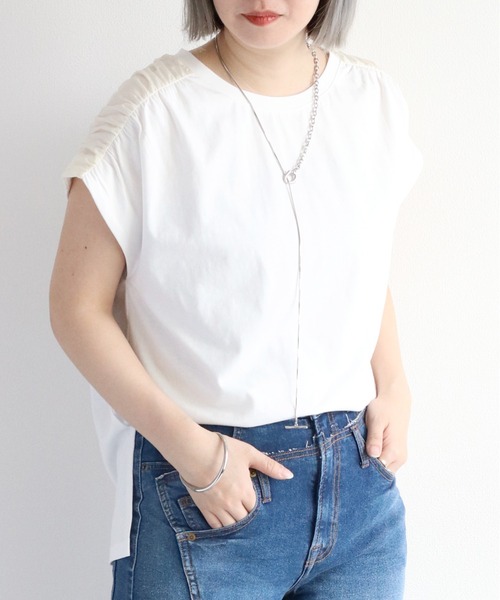 cepo(セポ)の「袖切り替えギャザープルオーバー(Tシャツ/カットソー・レディース・チャコール/オフホワイト/グレイッシュベージュ・M)」の1枚目の写真