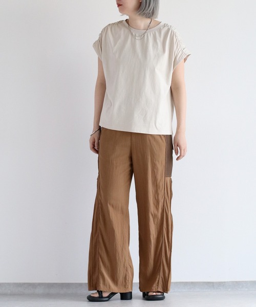 cepo(セポ)の「袖切り替えギャザープルオーバー(Tシャツ/カットソー・レディース・チャコール/オフホワイト/グレイッシュベージュ・M)」の17枚目の写真