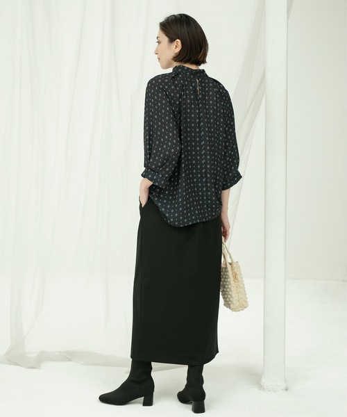 OPAQUE.CLIP（オペークドットクリップ）の「2WAY 柄プリントボウタイブラウス【洗濯機洗い可】（シャツ/ブラウス・レディース・ホワイト系3/ブラック系/ダークブラウン系・40/38/42）」の18枚目の写真