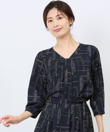 m.f.editorial（エムエフエディトリアル）の「【ハンドウォッシャブル】m.f.エディトリアル レディース プリント Vネック 7分袖プルオーバーブラウス（シャツ/ブラウス・メンズ）」