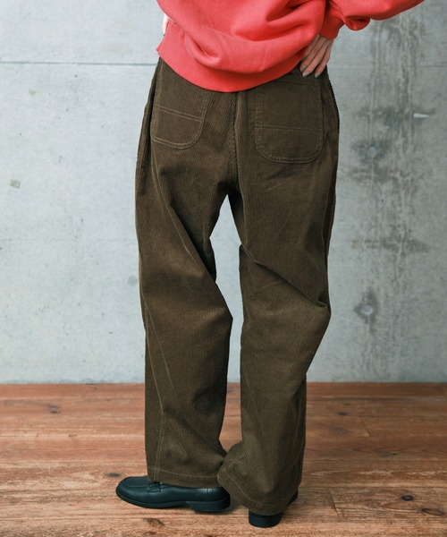 PAR ICI(パーリッシィ)の「8Wコーデュロイ ワークパンツ(セットアップ対応)(その他パンツ・レディース・ダークブラウン/ネイビー・FREE)」の14枚目の写真