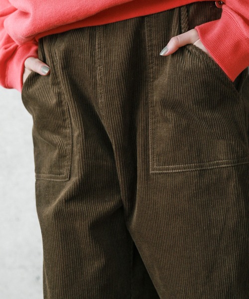 PAR ICI(パーリッシィ)の「8Wコーデュロイ ワークパンツ(セットアップ対応)(その他パンツ・レディース・ダークブラウン/ネイビー・FREE)」の15枚目の写真