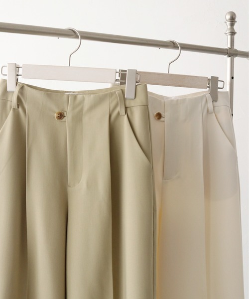 CLEIO（クレイオ）の「【CLEIO】ツイルストレートタックパンツ/TWILL STRAIGHT TUCK PANTS/942-12611（スラックス・レディース・ベージュ/アイボリー・S/M）」の22枚目の写真