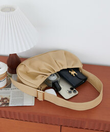 DISCOAT | ギャザーハーフムーンバッグ(トートバッグ)