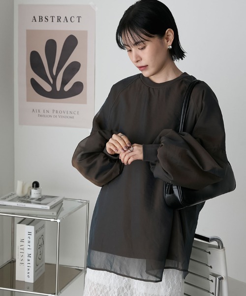 forksy.（フォルクシー）の「【forksy.】シアードッキングオーバーサイズスウェットプルオーバー（スウェット・レディース・スミクロ/グレイッシュベージュ/スモークピンク・FREE）」の5枚目の写真