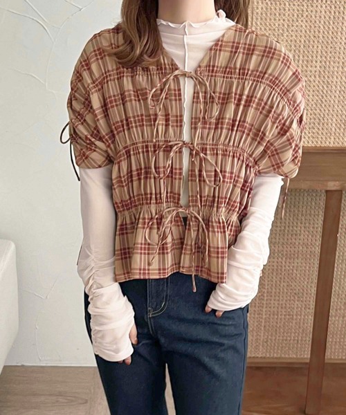 apres jour clair(アプレジュールクレア)の「【apres jour clair】シャーリングデザイントップス【ZOZOTOWN限定アイテム】(シャツ/ブラウス・レディース・アイボリー/レッド系その他/チャコールグレー・フリー/X-LARGE)」の17枚目の写真