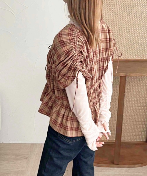 apres jour clair(アプレジュールクレア)の「【apres jour clair】シャーリングデザイントップス【ZOZOTOWN限定アイテム】(シャツ/ブラウス・レディース・アイボリー/レッド系その他/チャコールグレー・フリー/X-LARGE)」の19枚目の写真