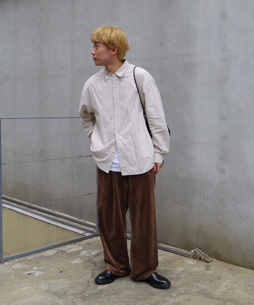 WHIMSIC（ウィムジック）の「【WHIMSIC/2サイズ/SETUP対応】ベロアルーズフィットイージーパンツ（その他パンツ・レディース・チャコールグレー/シルバー/ブラウン・1/2）」の7枚目の写真