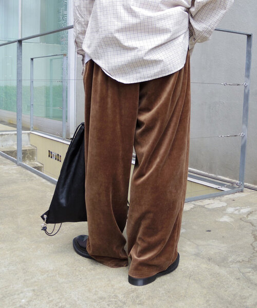 WHIMSIC（ウィムジック）の「【WHIMSIC/2サイズ/SETUP対応】ベロアルーズフィットイージーパンツ（その他パンツ・レディース・チャコールグレー/シルバー/ブラウン・1/2）」の12枚目の写真