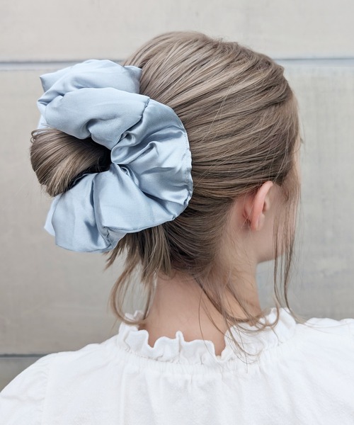 poiregnee（ポワニェ）の「［select］パフサテンシュシュ（シュシュ・レディース・グリーン/ブラウン/ブルー/ブラック・FREE）」の15枚目の写真