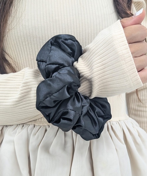 poiregnee（ポワニェ）の「［select］パフサテンシュシュ（シュシュ・レディース・グリーン/ブラウン/ブルー/ブラック・FREE）」の20枚目の写真