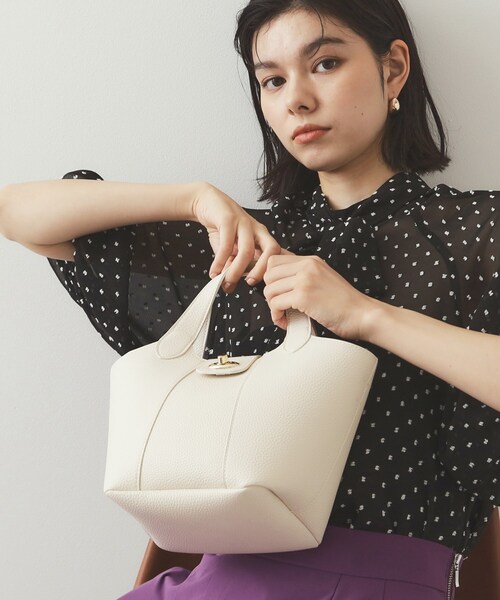 OPAQUE.CLIP（オペークドットクリップ）の「◆【2WAY】フロントひねりデザイントートバッグ（トートバッグ・レディース・ブラック/アイボリー/ピンク系その他・00）」の16枚目の写真