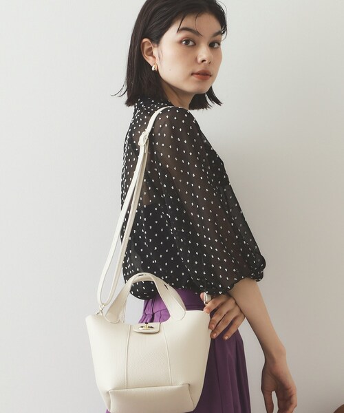 OPAQUE.CLIP（オペークドットクリップ）の「◆【2WAY】フロントひねりデザイントートバッグ（トートバッグ・レディース・ブラック/アイボリー/ピンク系その他・00）」の17枚目の写真