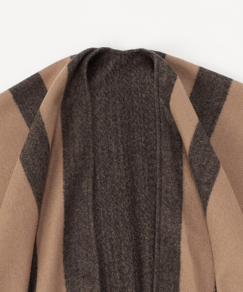 MONO COMME CA(モノコムサ)の「ポンチョストール(ストール/ショール・レディース・グレー/ベージュ・FREE)」の6枚目の写真