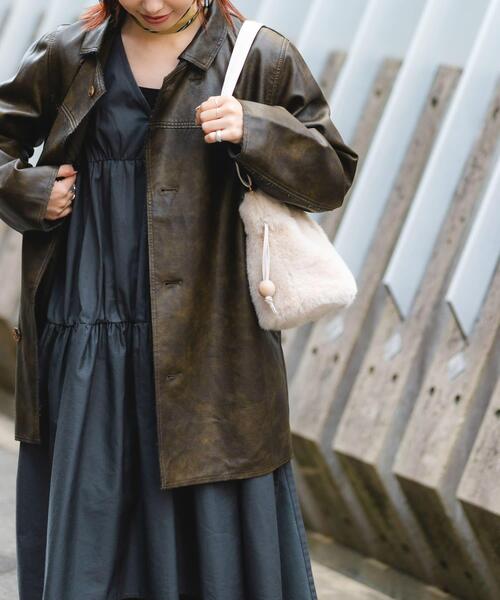 RODE SKO（ロデスコ）の「ウッドボールキンチャクファーバッグ（スカート・レディース・アイボリー/ブラウン/モカ・ONE）」の7枚目の写真