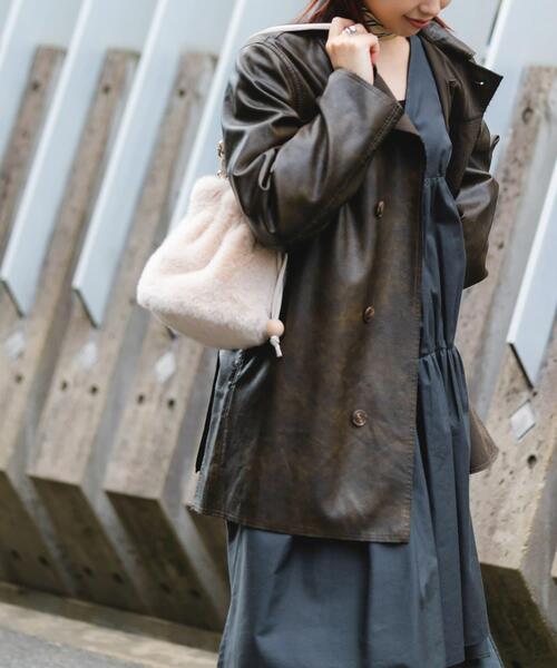 RODE SKO（ロデスコ）の「ウッドボールキンチャクファーバッグ（スカート・レディース・アイボリー/ブラウン/モカ・ONE）」の8枚目の写真