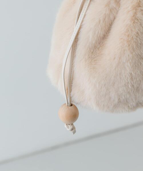 RODE SKO（ロデスコ）の「ウッドボールキンチャクファーバッグ（スカート・レディース・アイボリー/ブラウン/モカ・ONE）」の13枚目の写真