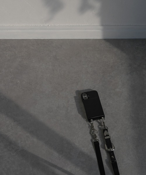 An+u（アンユー）の「メタリックスマホケース iPhone16（スマホケース/カバー・レディース・ブロンズ/ゴールド/ブラック/シルバー/ガンメタ・ONE SIZE）」の15枚目の写真