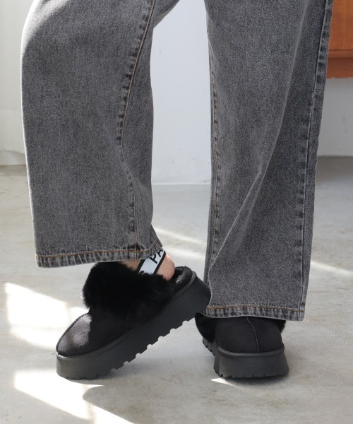 DEMETER（デメテル）の「厚底ソール ボリュームファー バックストラップ ムートンスリッパ（ブーツ・レディース・キャメル/グレー/ブラック・M/L/LL）」の7枚目の写真