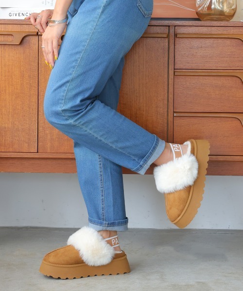 DEMETER（デメテル）の「厚底ソール ボリュームファー バックストラップ ムートンスリッパ（ブーツ・レディース・キャメル/グレー/ブラック・M/L/LL）」の13枚目の写真
