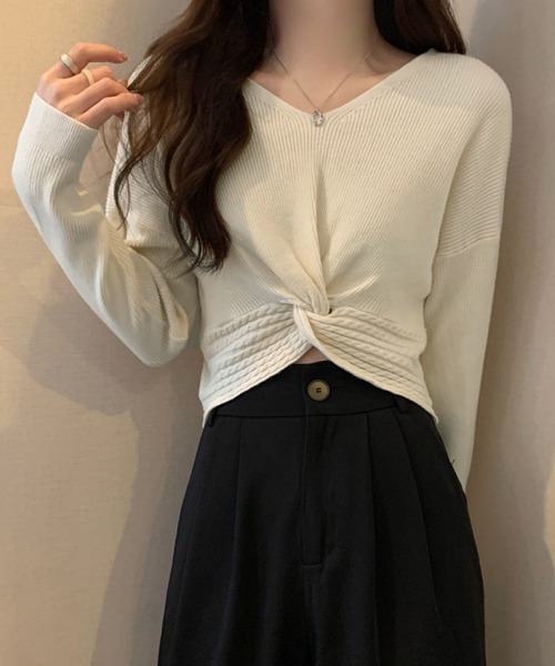 Miniministore(ミニミニストア)の「フロントツイスト ニットプルオーバー秋服(ニット/セーター・レディース・ブラック/ベージュ/アイボリー/グリーン/ホワイト・FREE)」の8枚目の写真