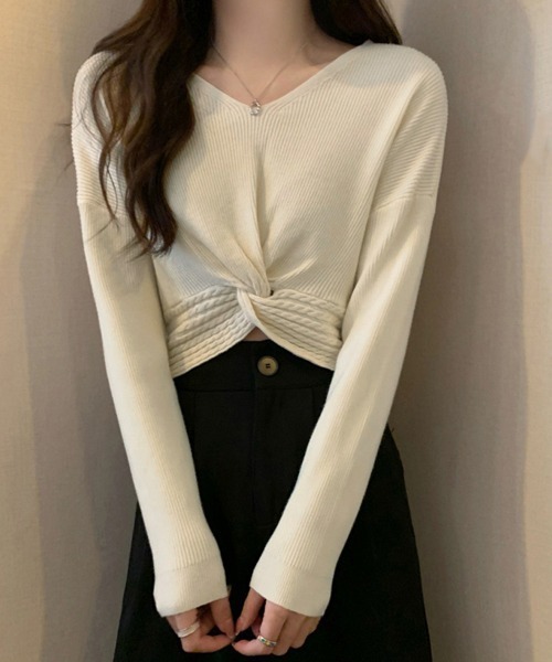 Miniministore(ミニミニストア)の「フロントツイスト ニットプルオーバー秋服(ニット/セーター・レディース・ブラック/ベージュ/アイボリー/グリーン/ホワイト・FREE)」の9枚目の写真