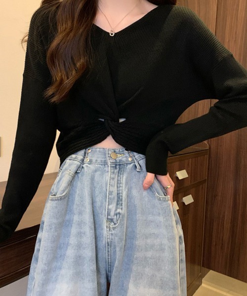 Miniministore(ミニミニストア)の「フロントツイスト ニットプルオーバー秋服(ニット/セーター・レディース・ブラック/ベージュ/アイボリー/グリーン/ホワイト・FREE)」の11枚目の写真