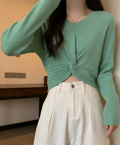 Miniministore(ミニミニストア)の「フロントツイスト ニットプルオーバー秋服(ニット/セーター・レディース・ブラック/ベージュ/アイボリー/グリーン/ホワイト・FREE)」の15枚目の写真