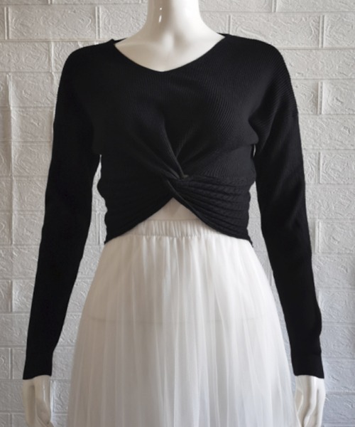 Miniministore(ミニミニストア)の「フロントツイスト ニットプルオーバー秋服(ニット/セーター・レディース・ブラック/ベージュ/アイボリー/グリーン/ホワイト・FREE)」の17枚目の写真